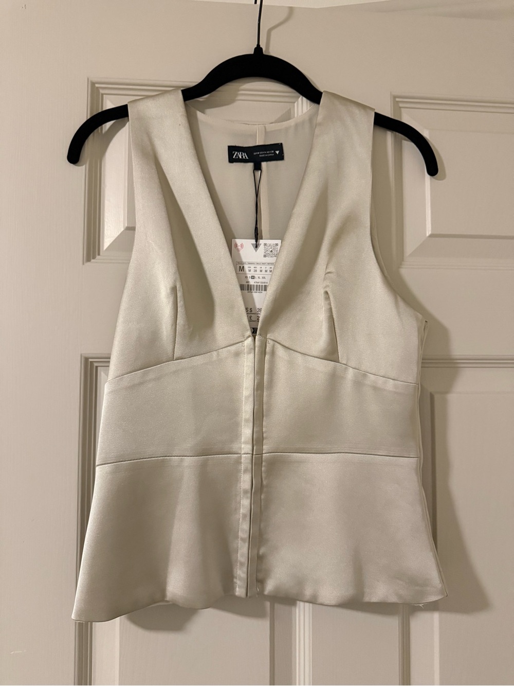 NEW WITH TAGS! Zara Satin Cream Peplum V-Neck Corset Top